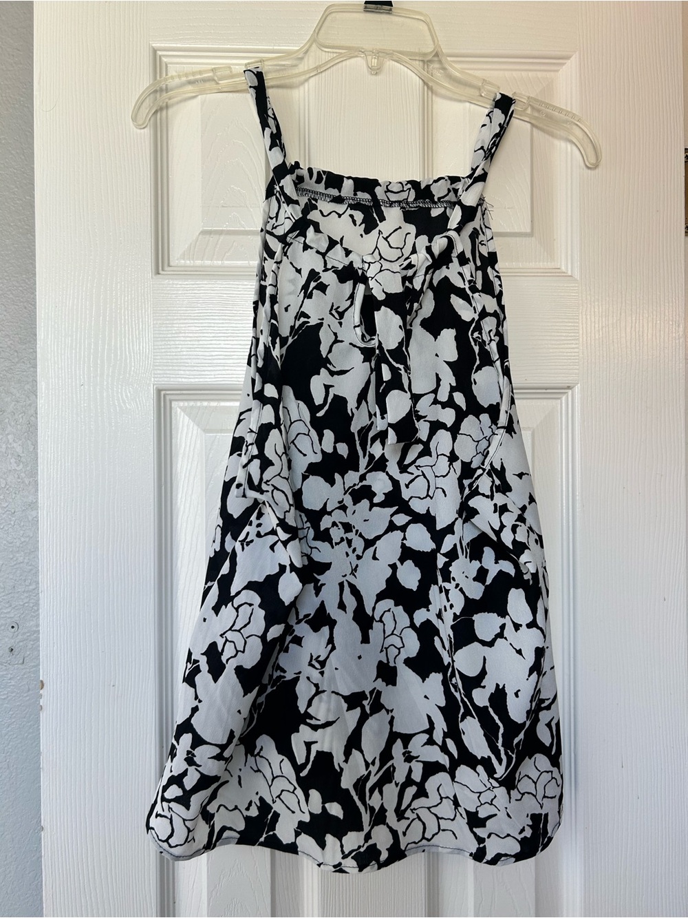 Black & White Floral Summer top.